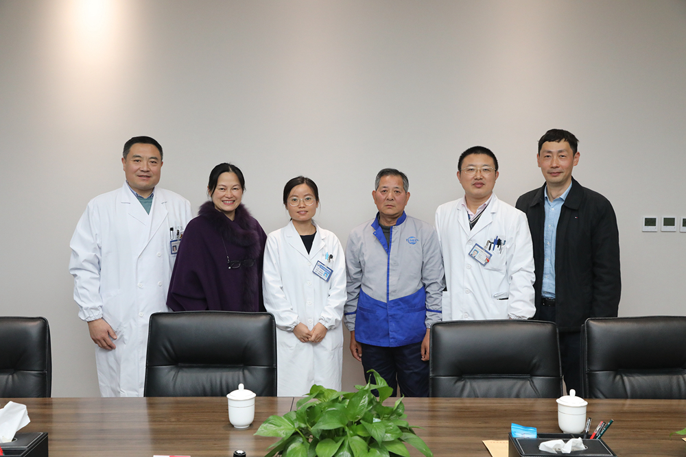 吴靖平.JPG